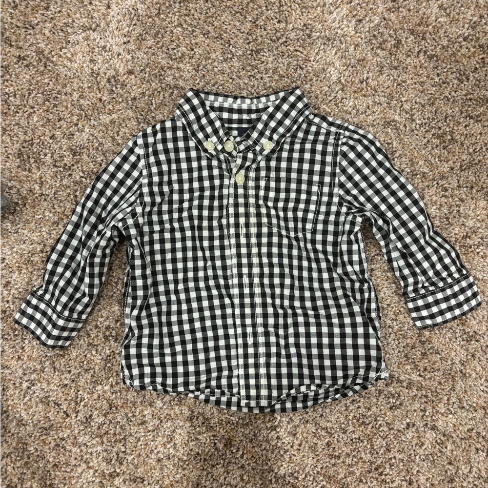 GAP Black and White Checkered Shirt with Gray Hoodie and Blue Jeans Set - Picture 8 of 9